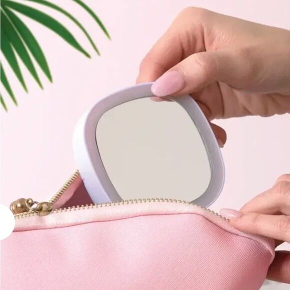 Lemon Lavender LED Light Up Mini Mirror - Picture 1 of 7